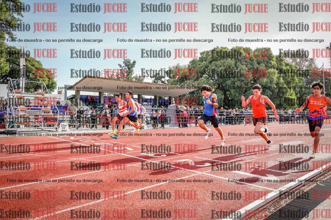 Fotos de los 100 m llanos de varones