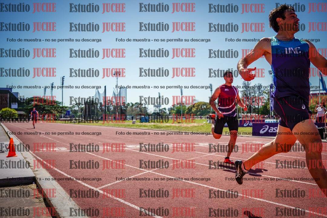 Fotos de los 200 m llanos de varones