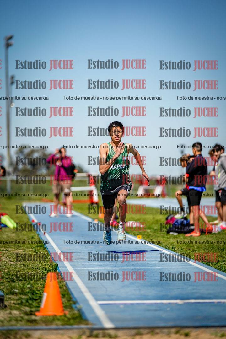 Fotos del salto en largo de varones - U15