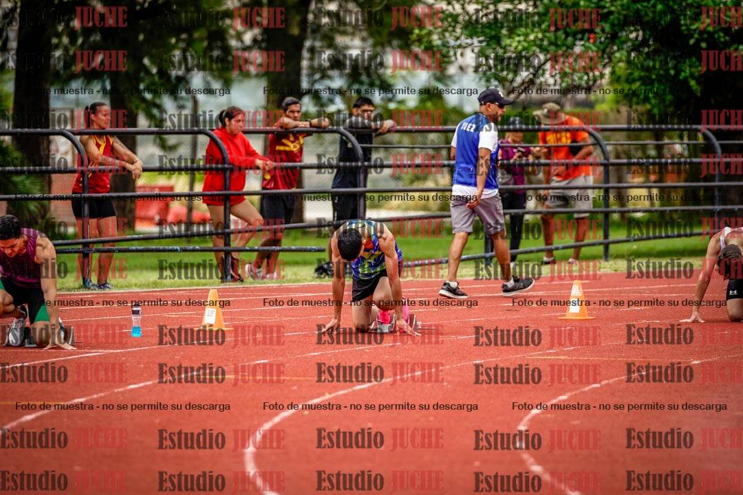 Fotos de los 200 m llanos de varones