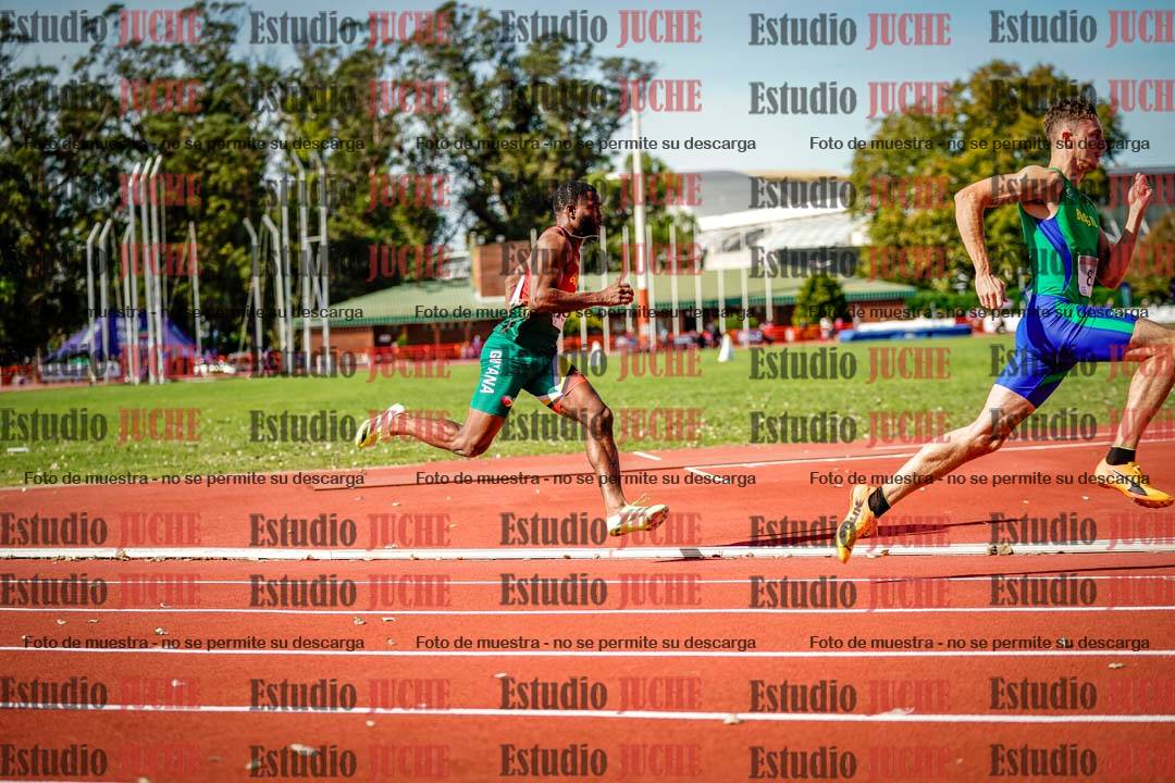 Fotos de los 200 m llanos de varones