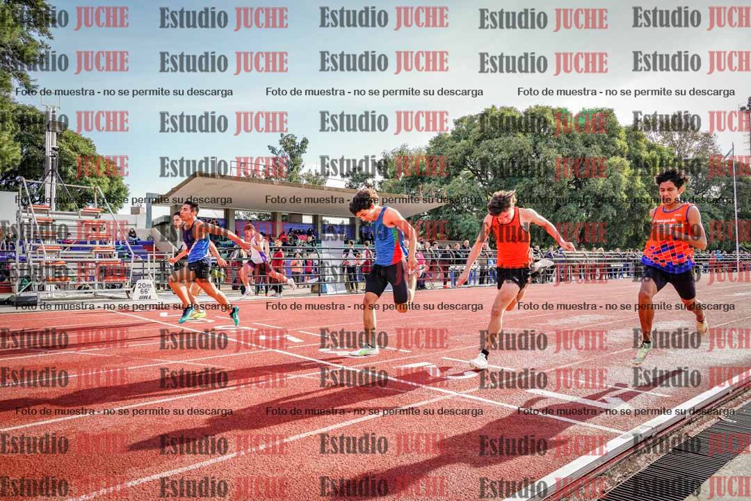 Fotos de los 100 m llanos de varones