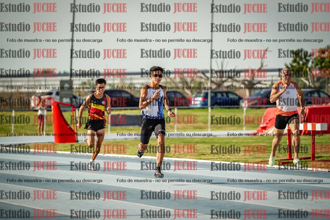 Fotos de los 400 m llanos de varones
