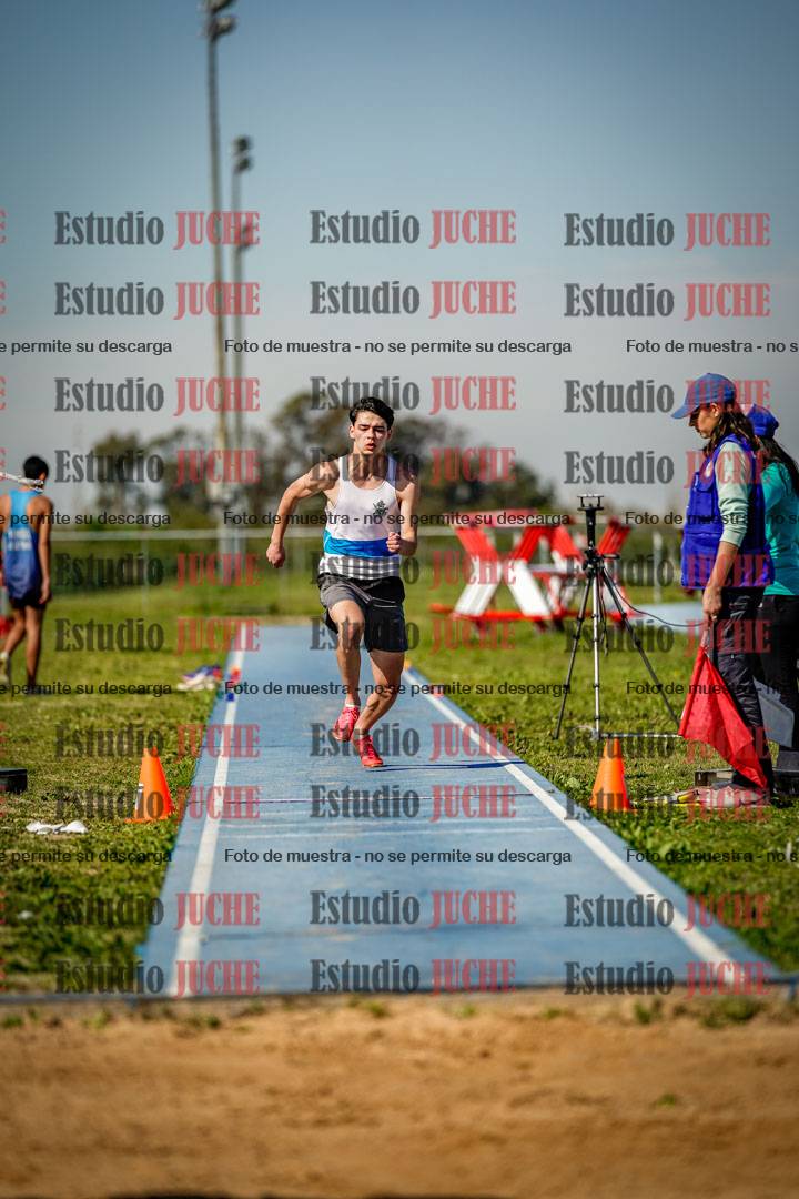 Fotos del salto triple de varones