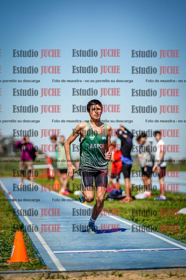 Fotos del salto en largo de varones - U15