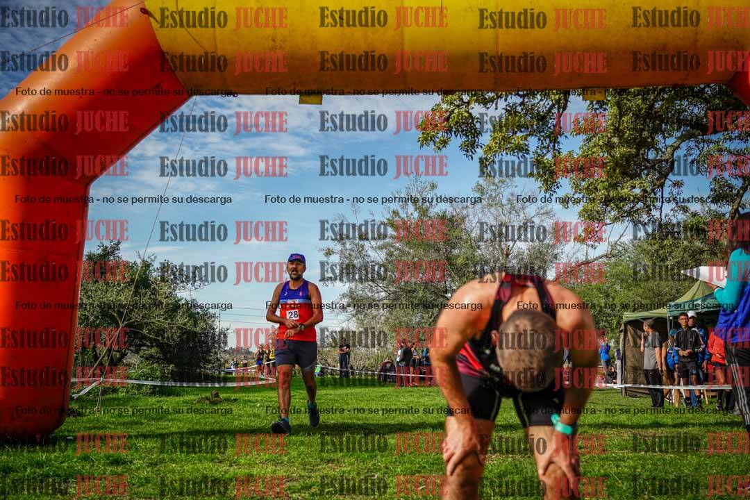 Fotos de la llegada del cross de 4000 m - varones