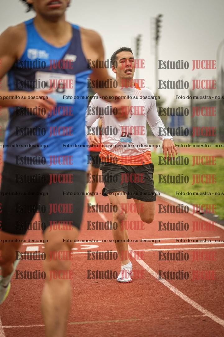 Fotos de los 800 m llanos de varones