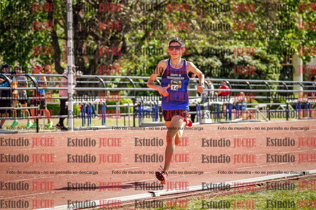 Fotos de los 2400 m de varones