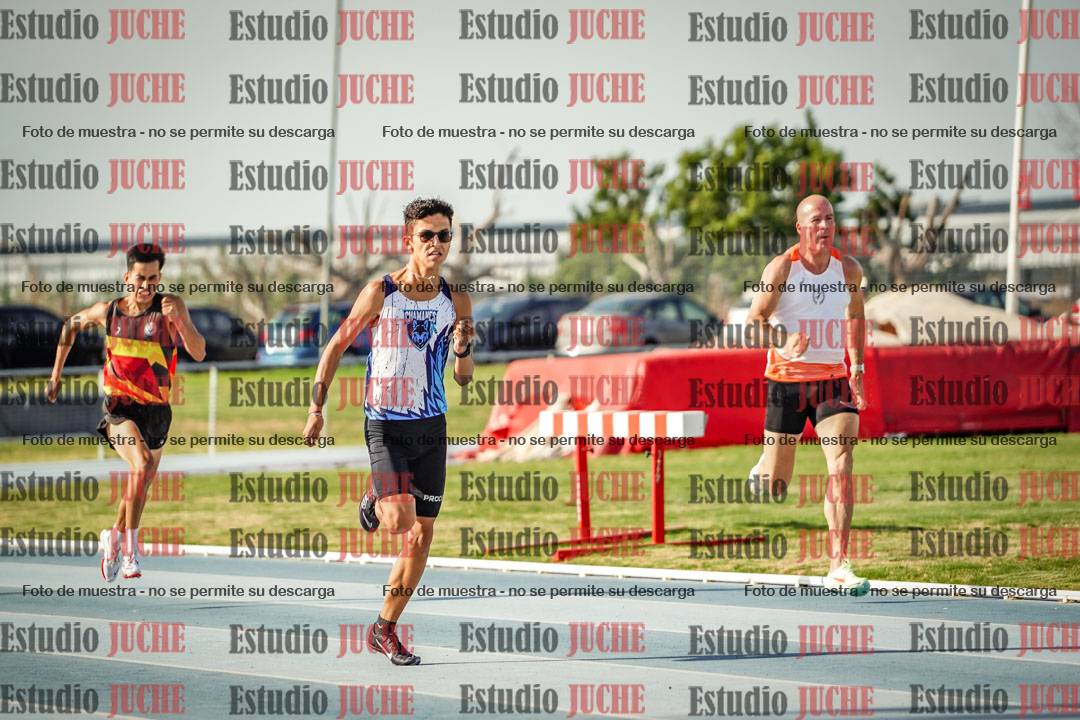 Fotos de los 400 m llanos de varones