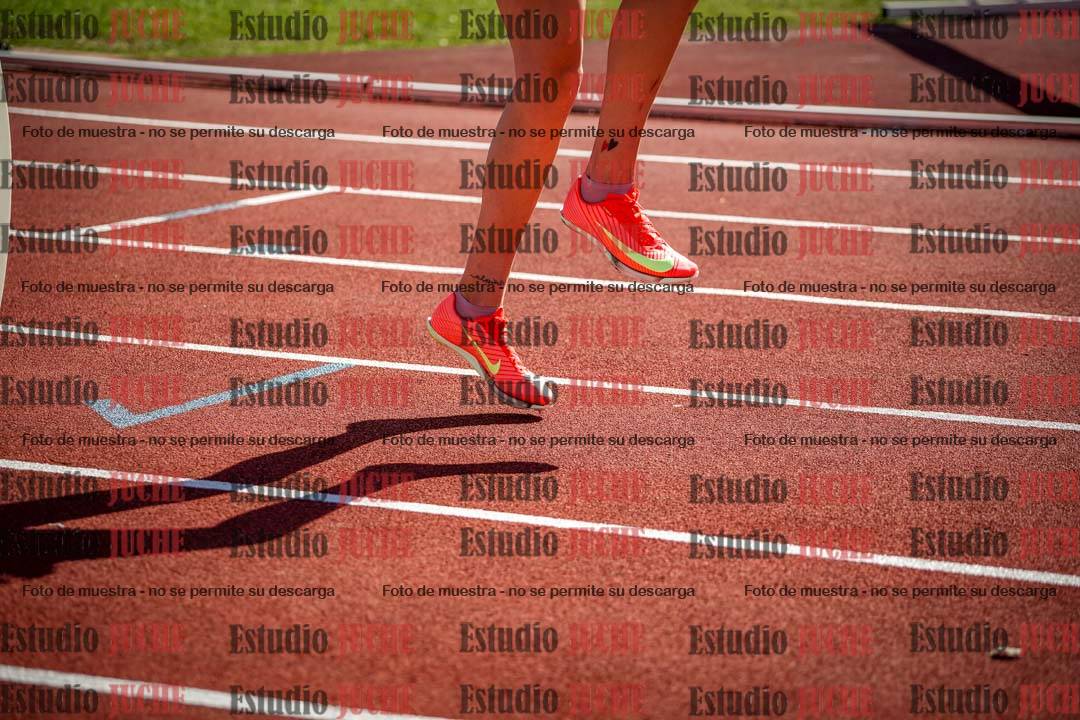 Fotos de algunos extras y podios del día 2