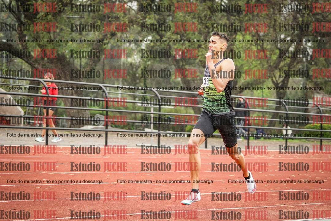 Fotos de los 800 m llanos de varones