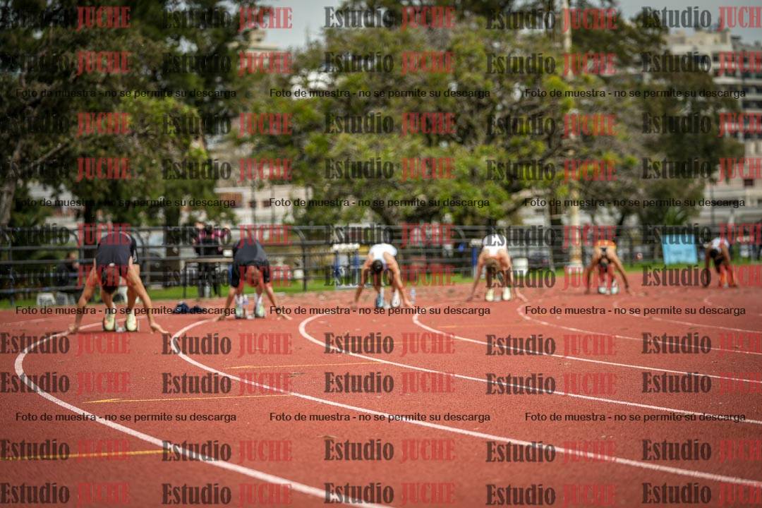 Fotos de los 200 m llanos de varones