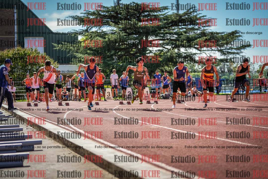 Fotos de los 100 m llanos de varones