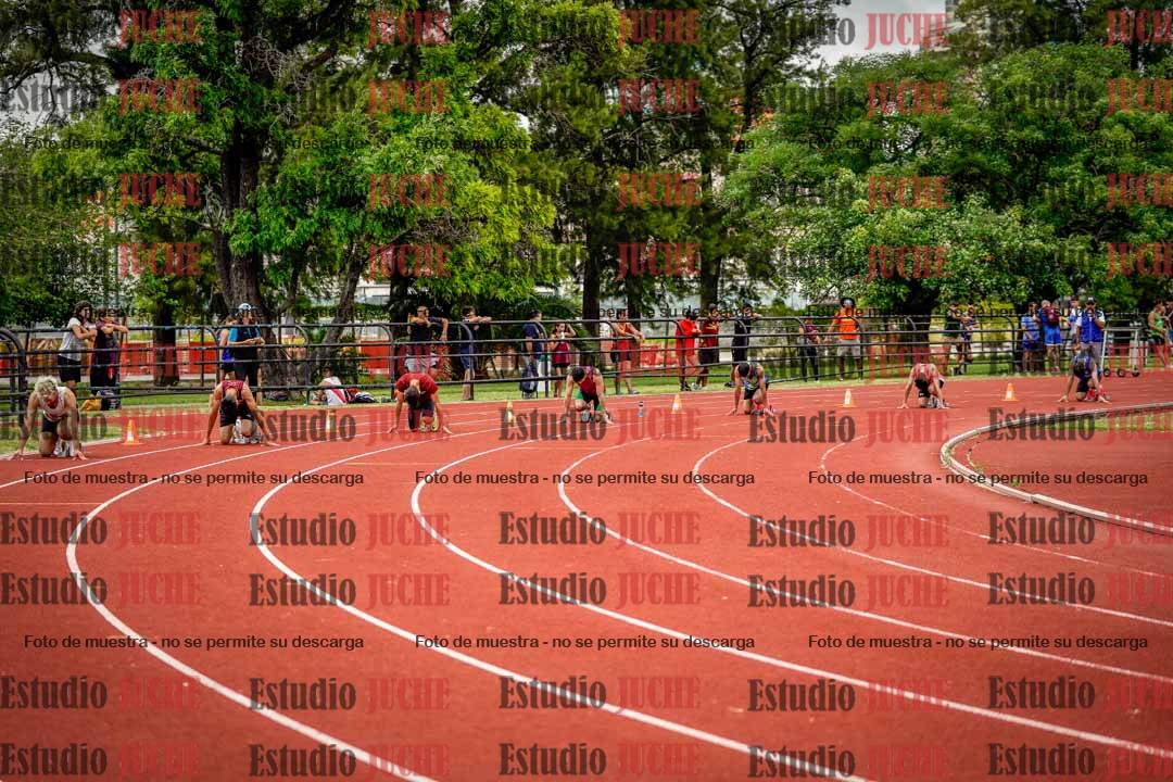 Fotos de los 200 m llanos de varones