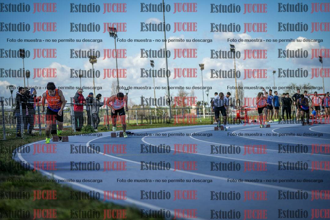 Fotos de los 200 m llanos de varones