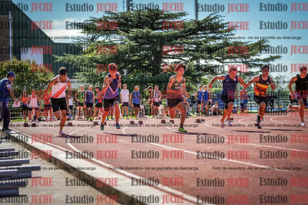 Fotos de los 100 m llanos de varones