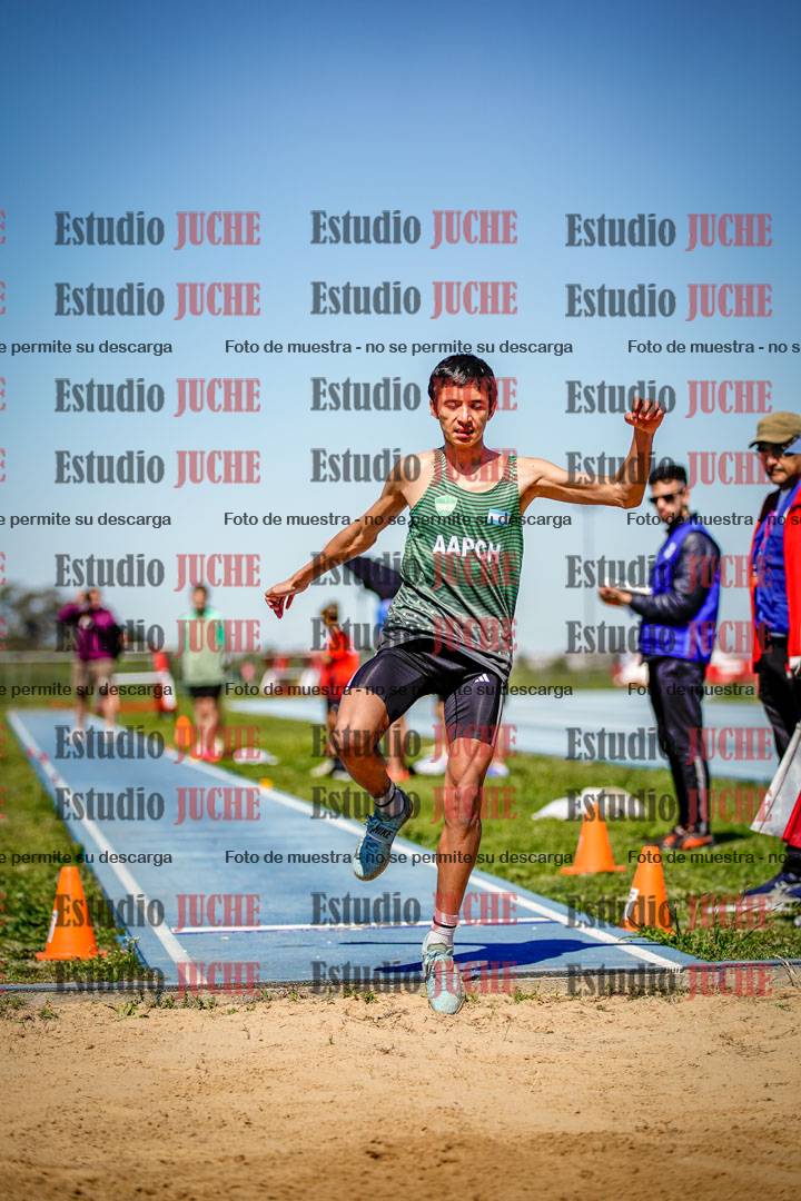 Fotos del salto en largo de varones - U15
