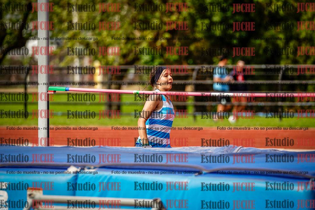 Fotos del salto en alto de mujeres - hexatlón 2