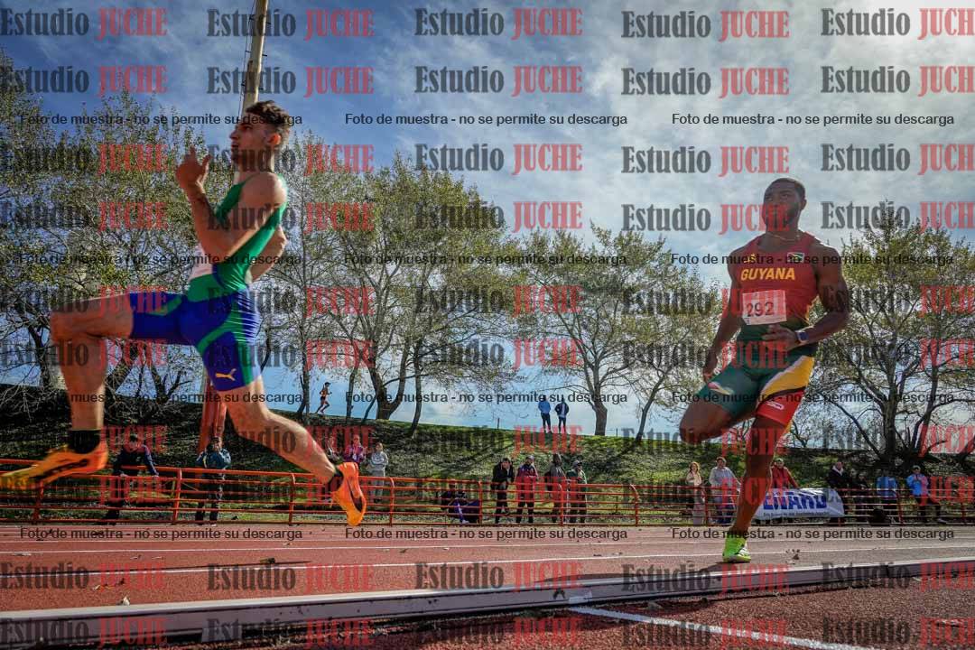 Fotos de los 200 m llanos de varones