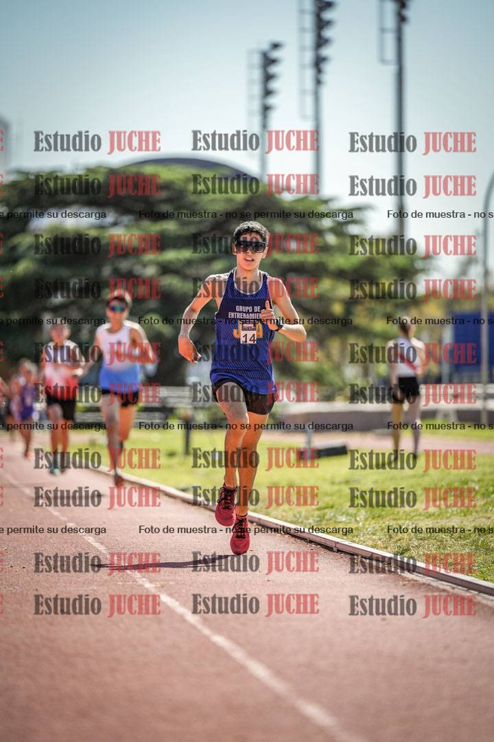Fotos de los 2400 m de varones