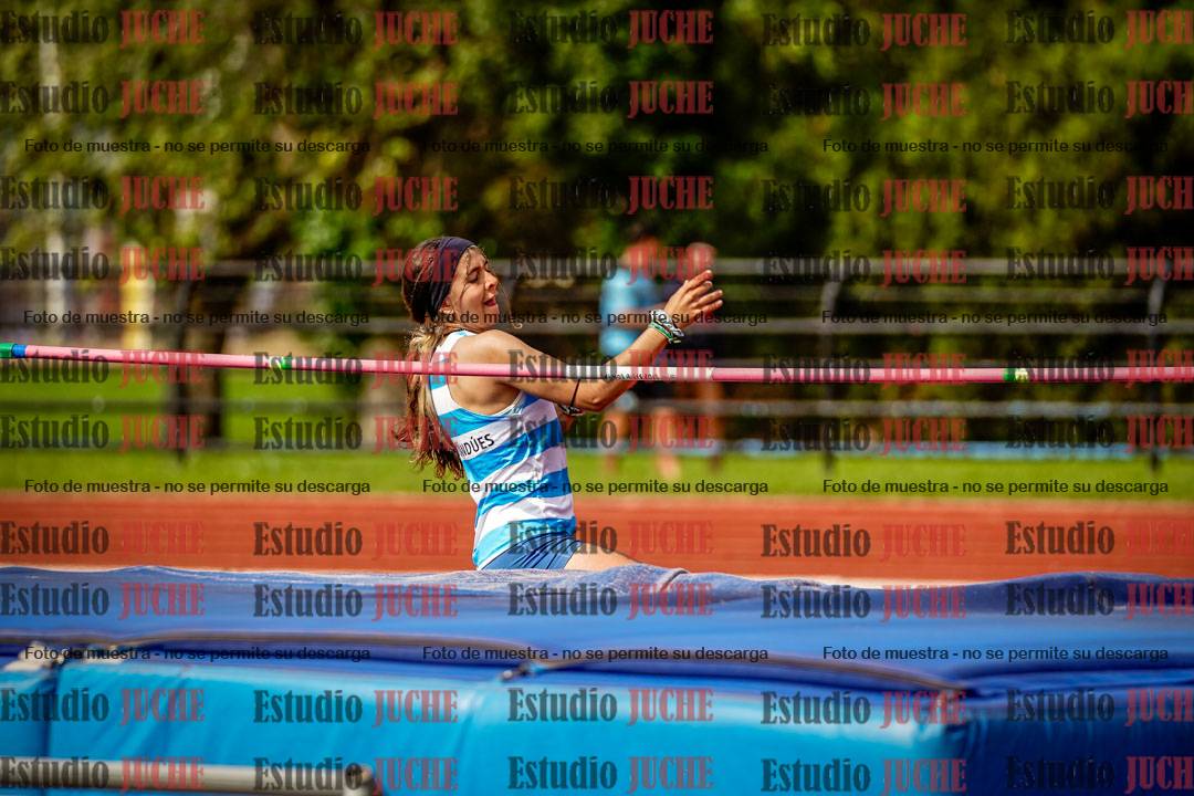 Fotos del salto en alto de mujeres - hexatlón 2