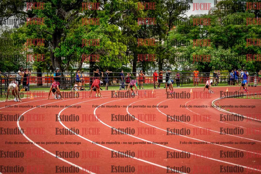 Fotos de los 200 m llanos de varones