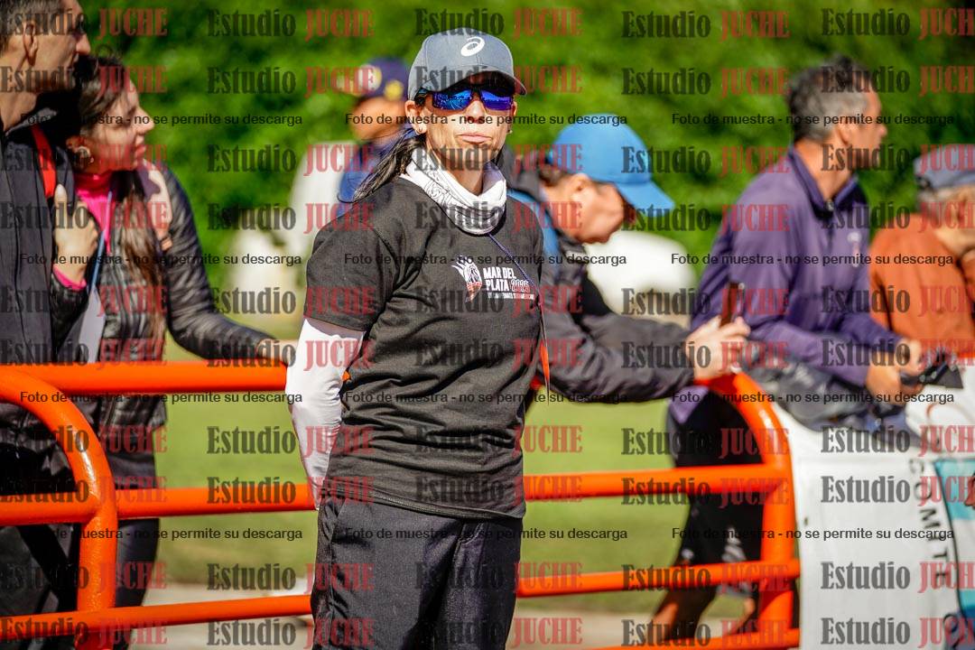 Fotos de algunos extras y podios del día 2