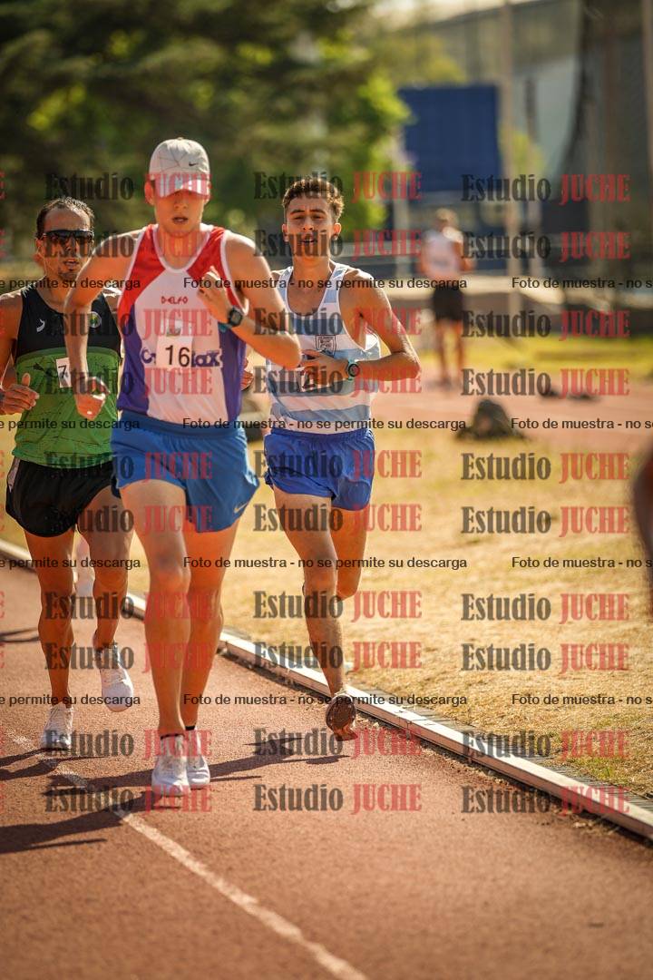 Fotos de los 3000 m llanos de varones