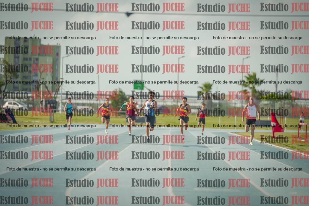 Fotos de los 400 m llanos de varones
