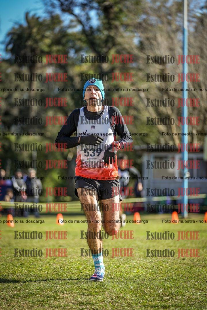 Fotos de la llegada del cross de 4000 m - varones