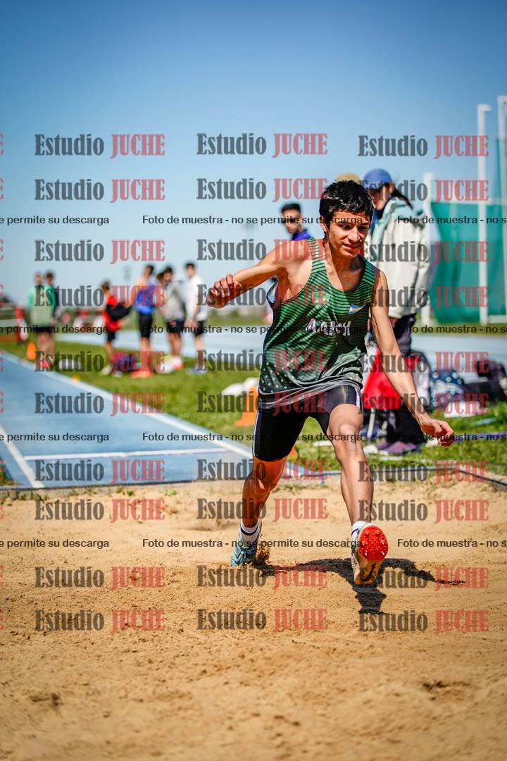 Fotos del salto en largo de varones - U15