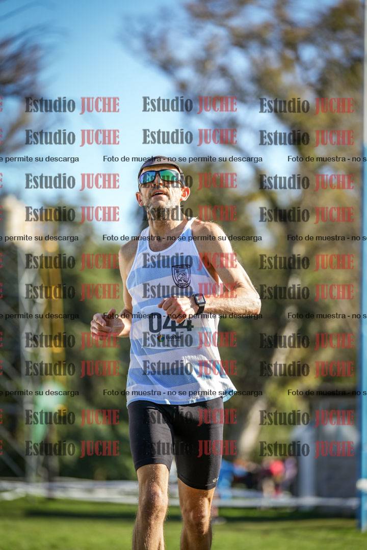Fotos de la llegada del cross de 4000 m - varones