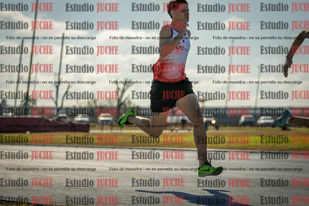 Fotos de los 100 m llanos de varones