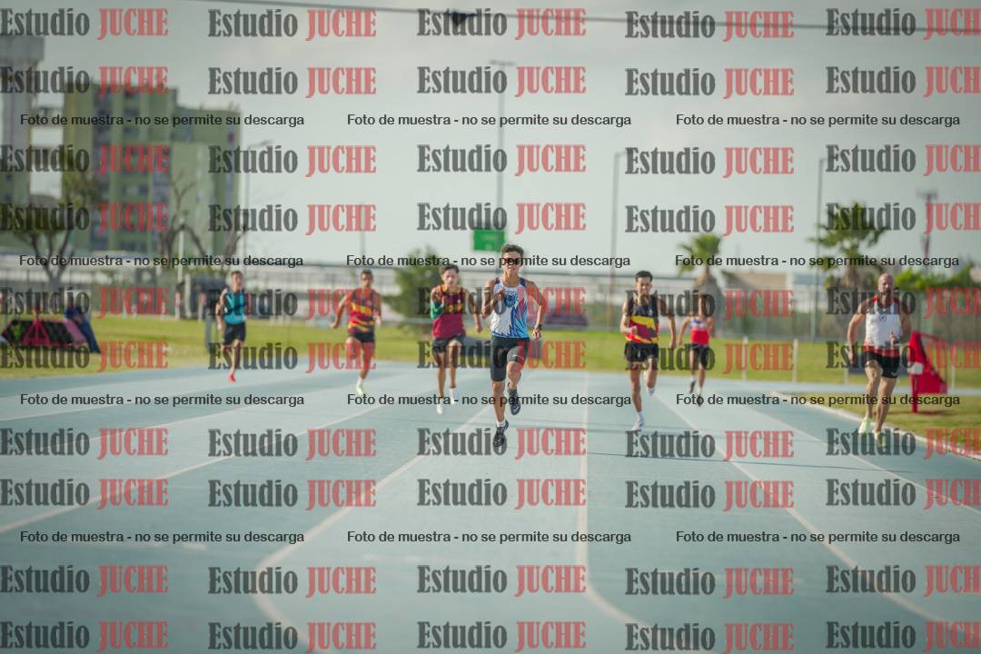 Fotos de los 400 m llanos de varones