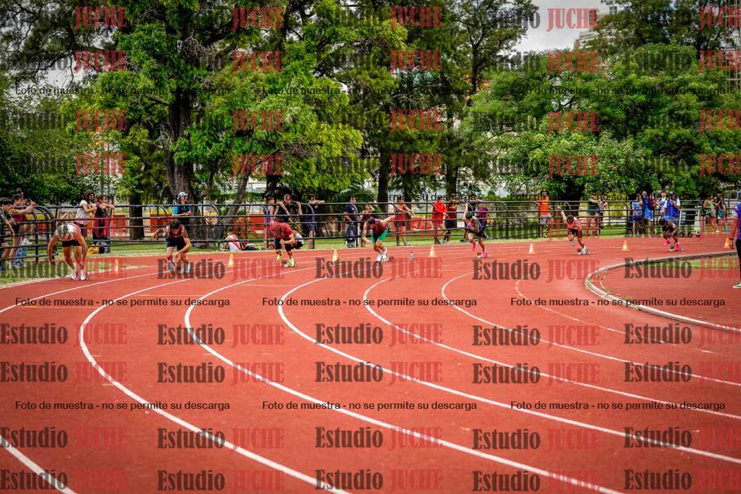 Fotos de los 200 m llanos de varones