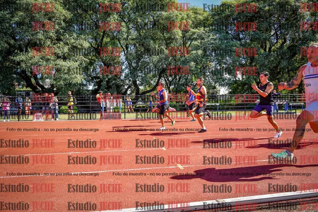 Fotos de los 100 m llanos de varones