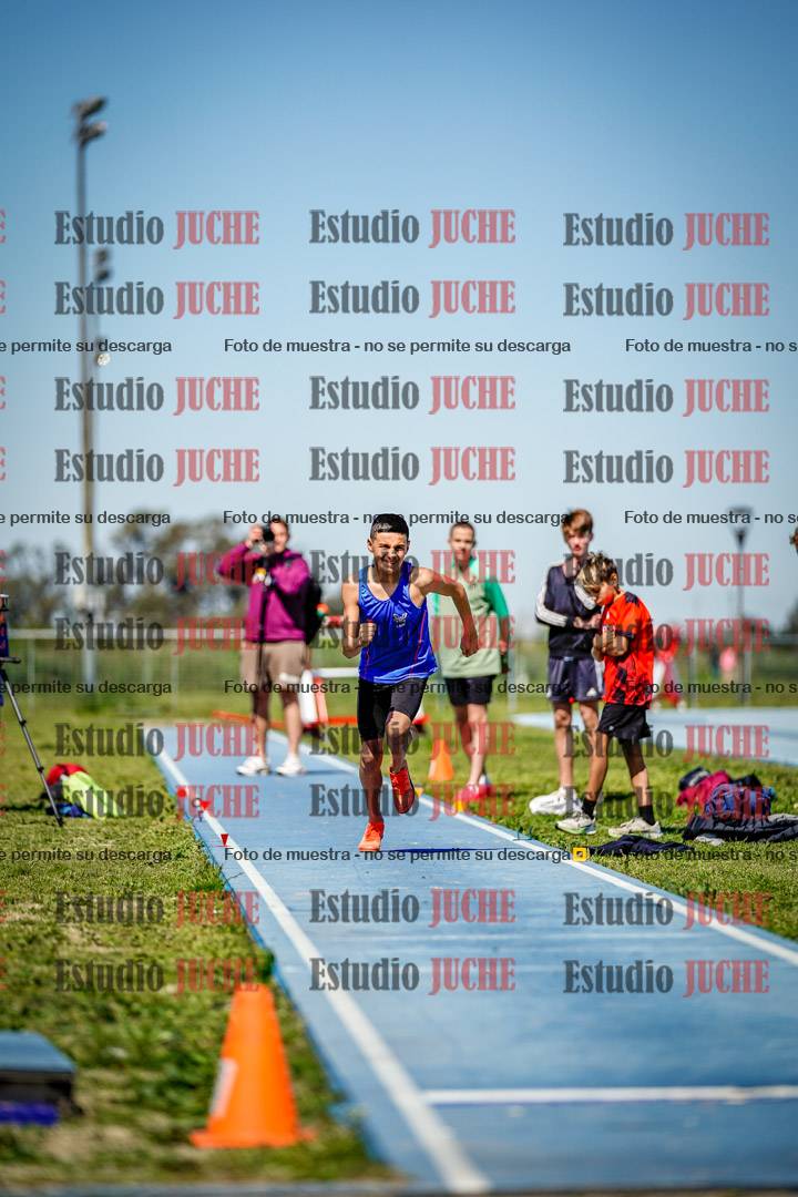 Fotos del salto en largo de varones - U15