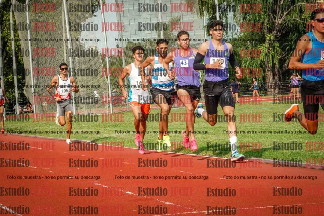 Fotos de los 3000 m llanos de varones