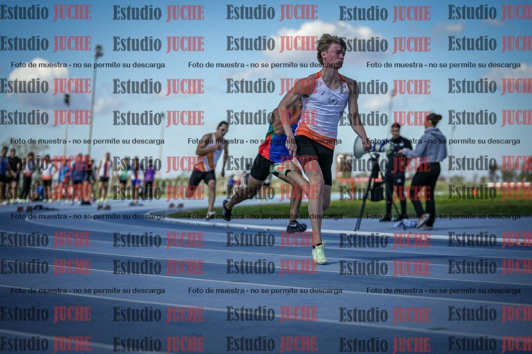 Fotos de los 200 m llanos de varones