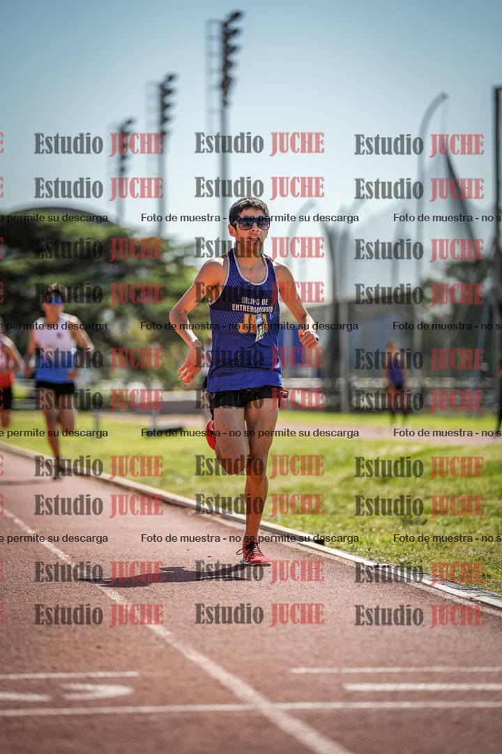 Fotos de los 2400 m de varones