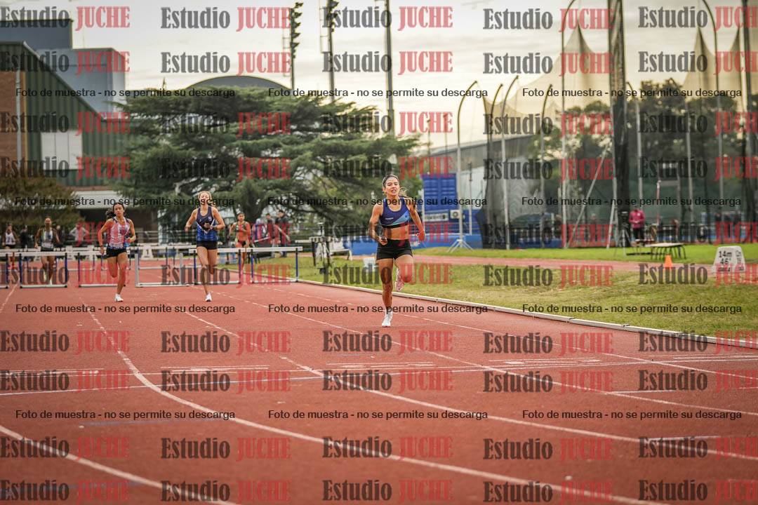 Fotos de los 400 m con vallas de mujeres