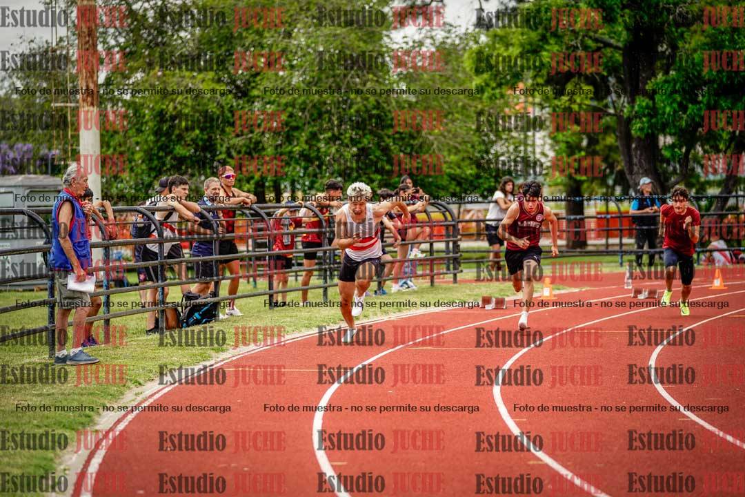 Fotos de los 200 m llanos de varones