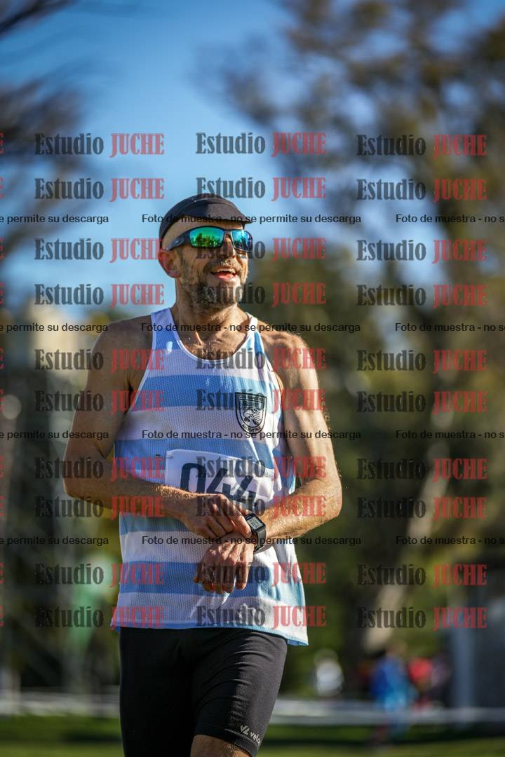 Fotos de la llegada del cross de 4000 m - varones