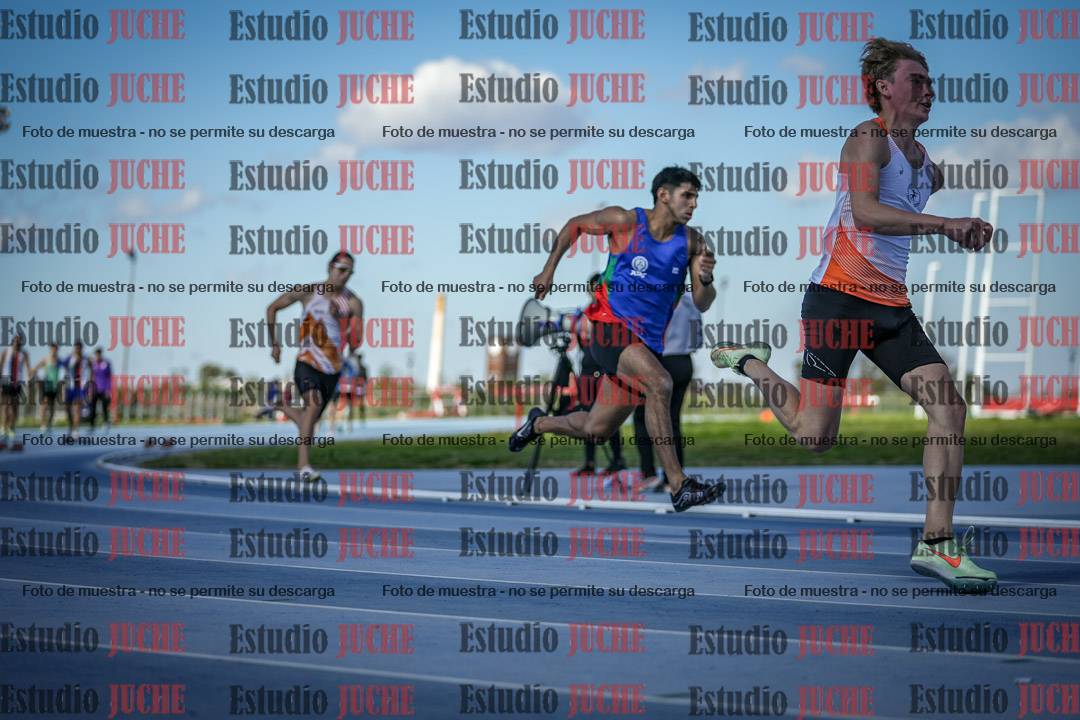 Fotos de los 200 m llanos de varones