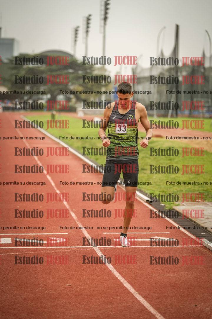 Fotos de los 800 m llanos de varones