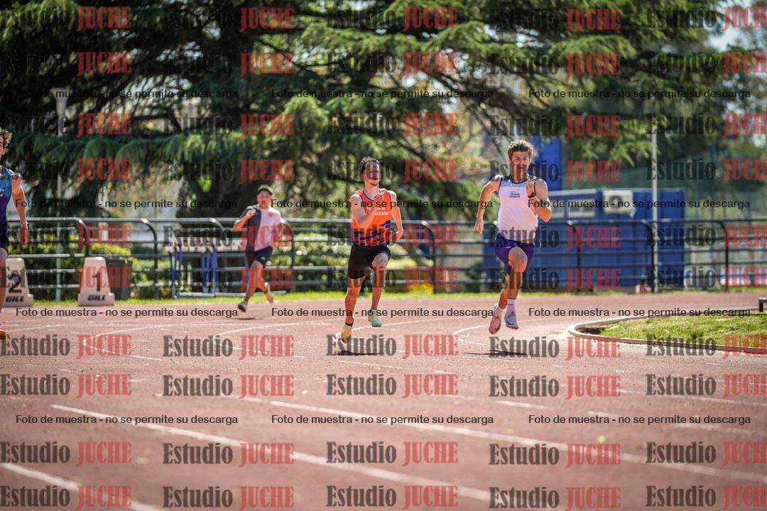 Fotos de los 200 m llanos de varones