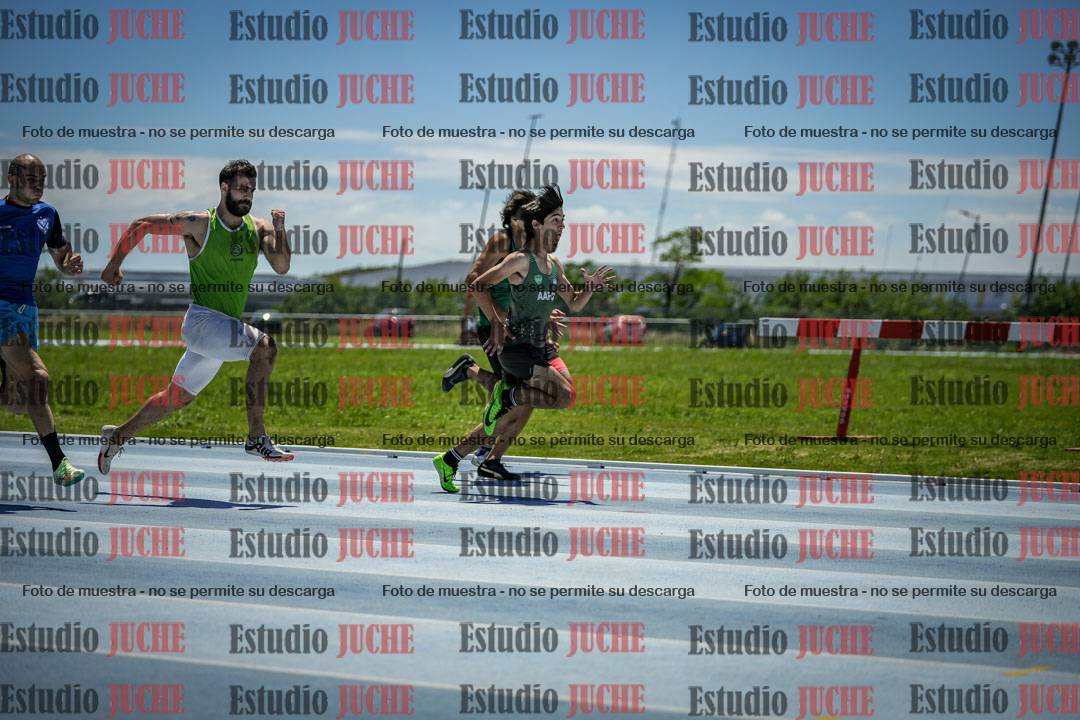Fotos de los 100 m llanos de varones