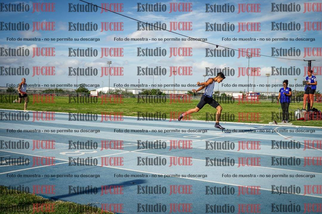 Fotos de los 400 m llanos de varones
