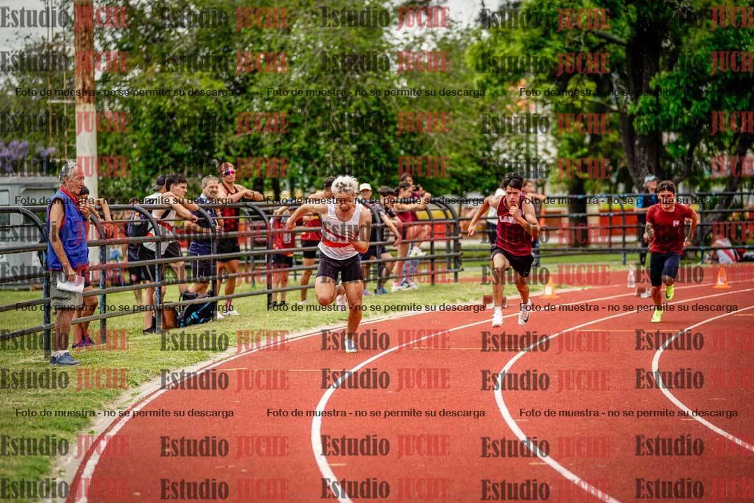 Fotos de los 200 m llanos de varones