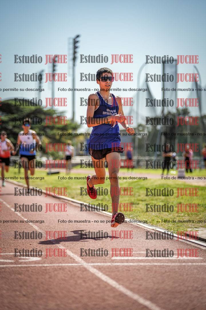 Fotos de los 2400 m de varones